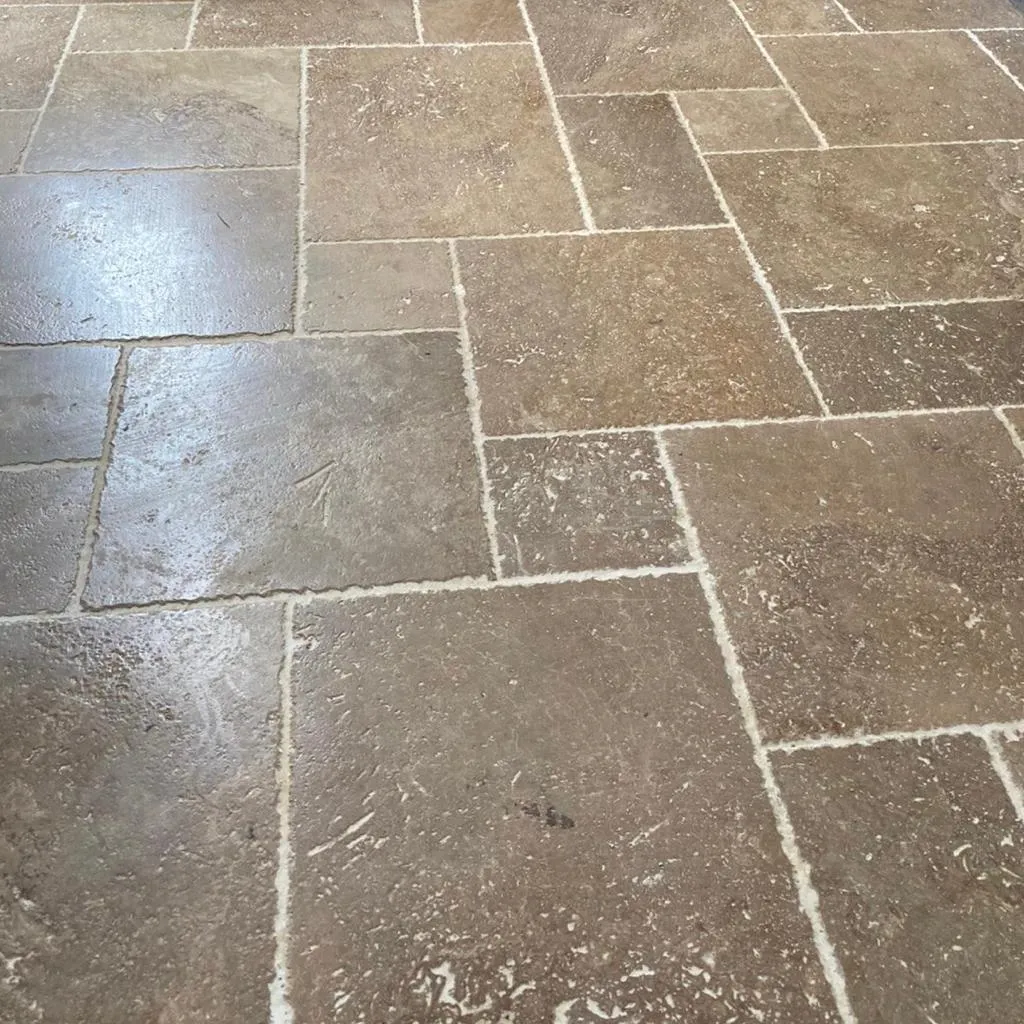 Traverten-Patinato zemin